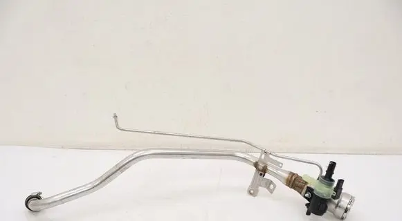 Volvo XC90 Fuel tank filler neck pipe 32242796