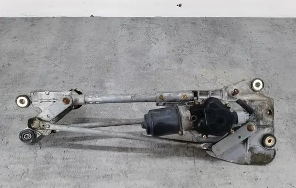 Nissan X-Trail T30 Front wiper linkage ZR1L