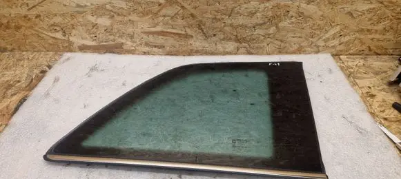 Opel Zafira B Rear side window DOT32M10AS3 43R00104 E000190
