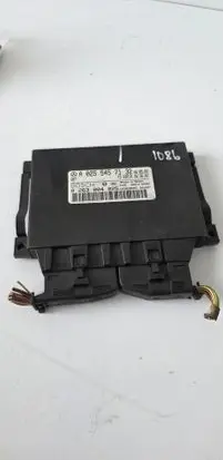 Mercedes-Benz E W211 Parking PDC control unit/module 0255457132 1039E00351 063004025