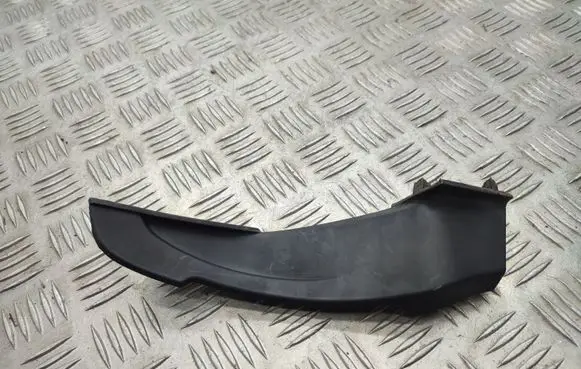 KIA Sportage Windshield trim