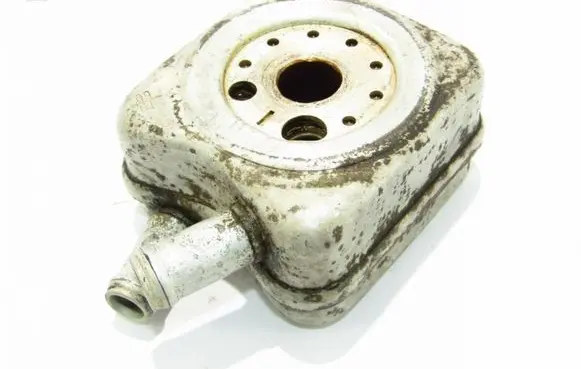 Skoda Octavia Mk1 (1U) Oil filter mounting bracket