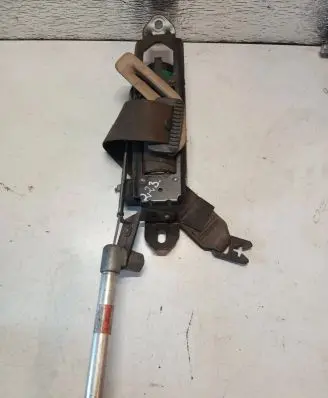 Volvo S80 Front seatbelt 9477612