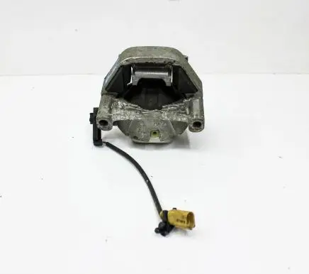 Audi A6 S6 C7 4G Engine mount bracket