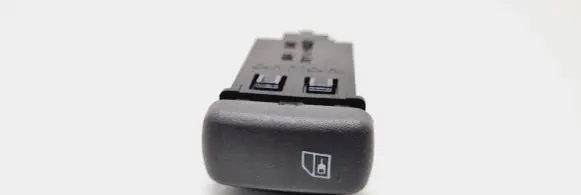 Volvo S40, V40 Central locking switch button 30864307