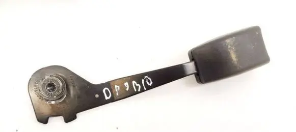 Mazda 5 Front seatbelt buckle 