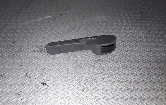 Volkswagen Golf Plus Engine bonnet (hood) release handle 1J1823533C