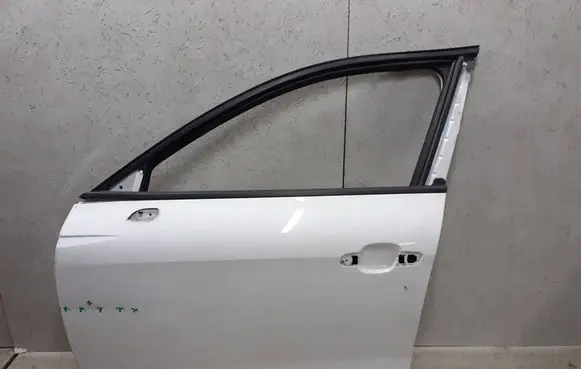 Audi A4 S4 B9 8W Front door