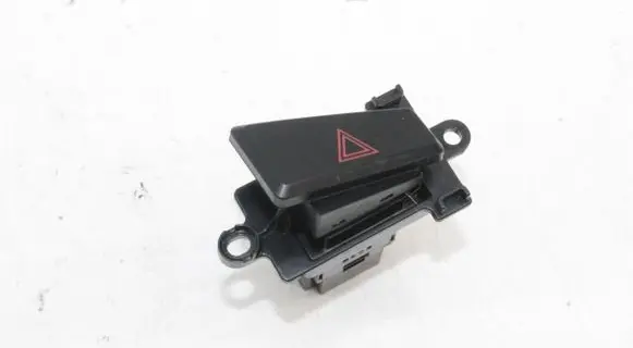 Mitsubishi Pajero Hazard light switch