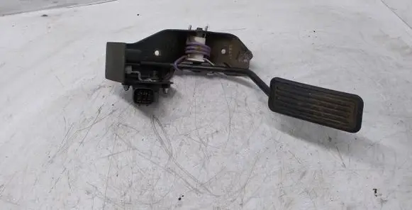 Toyota Avensis T250 Accelerator throttle pedal 89281520021