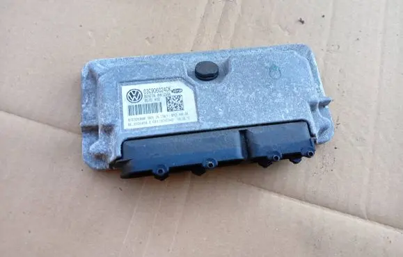 Volkswagen Golf V Engine control unit/module 03C906024CK 9703DY86M BC0105456