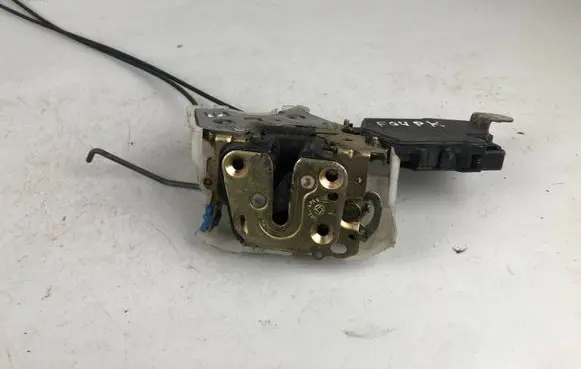 Subaru Forester SG Front door lock 61032SA070