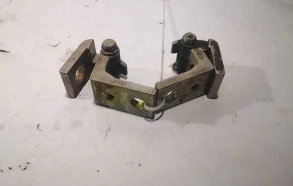 Skoda Octavia Mk2 (1Z) Rear door hinge set 6Y0833402B 6Y0831412C