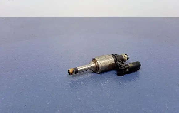 Fuel injector