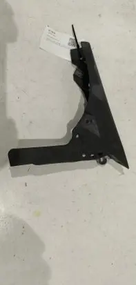 Renault Megane II Fender mounting bracket 8200125500