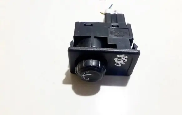 Wing mirror switch