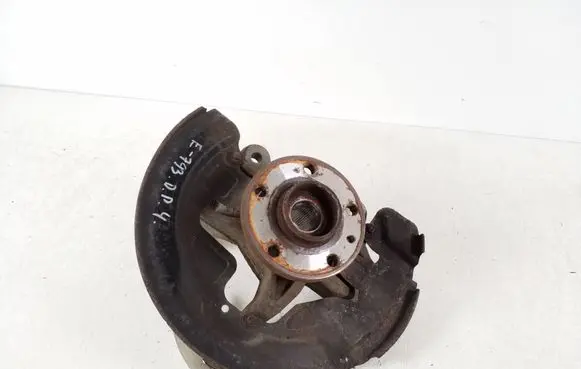 Volvo V60 Front wheel hub
