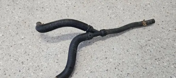 Chrysler Town u0026 Country V Coolant pipe/hose 05058729AD