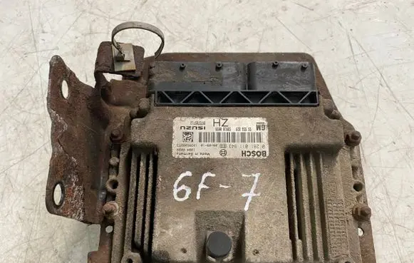 Opel Astra H Engine control unit/module 0281011943