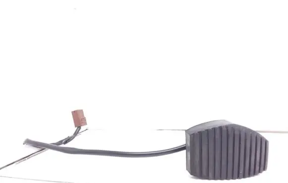 Mitsubishi Pajero Accelerator throttle pedal