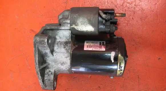 Peugeot 206 Starter motor M000T45071ZT