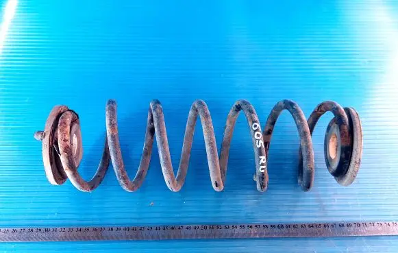 Volkswagen Touran I Rear coil spring