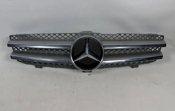 Mercedes-Benz CLS C219 Front grill A2198801083