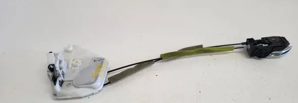 Mazda 6 Front door lock GJE8