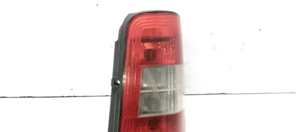 Peugeot Partner Rear/tail lights E95528