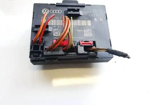 Audi A4 S4 B8 8K Door control unit/module 8K0959795F 8k0959795f