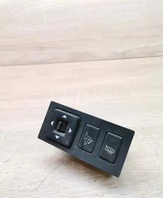 Mazda 626 Wing mirror switch 28n