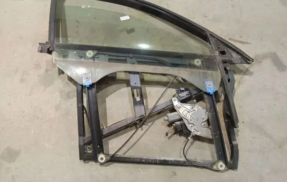 Audi A6 S6 C5 4B Front door window/glass frame 4B0837754A