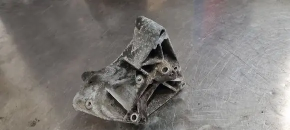 BMW 5 E39 A/C compressor mount bracket 64551432237