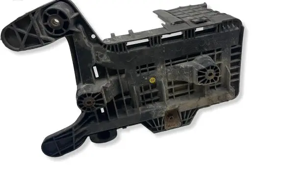 Volkswagen Touran I Battery box tray 1K0915333B
