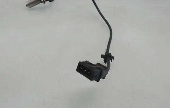 Volkswagen PASSAT B5 Crankshaft speed sensor 