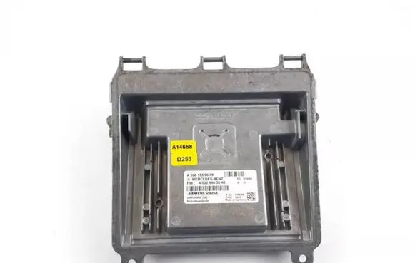 Mercedes-Benz B W245 Engine control unit/module A2661539679 A0024463040 5WK90965