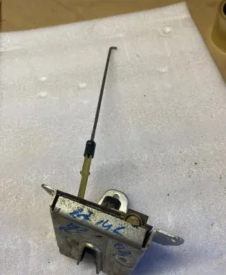 Mercedes-Benz ML W163 Tailgate/trunk/boot lock/catch/latch A1637400235