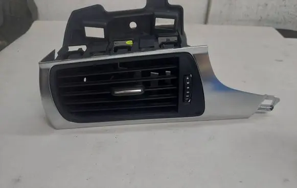 Audi A6 S6 C7 4G Dashboard side air vent grill/cover trim 4G1820901 9025700
