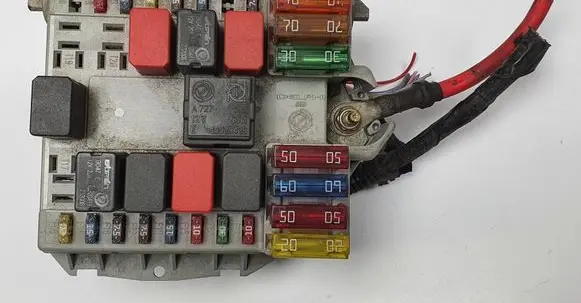 Fiat Punto (188) Fuse box set 46760255