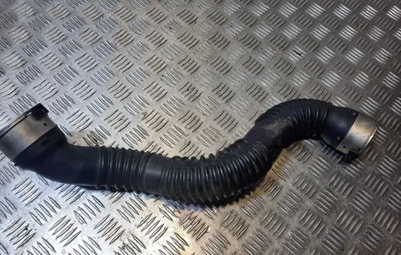 Mercedes-Benz CLA C117 X117 W117 Intercooler hose/pipe A2465200001