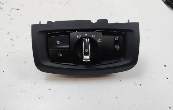 BMW X5 F15 Light switch 682488801