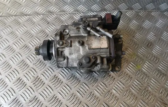 Opel Zafira A Fuel injection high pressure pump 0470504011 09158202 0281001740