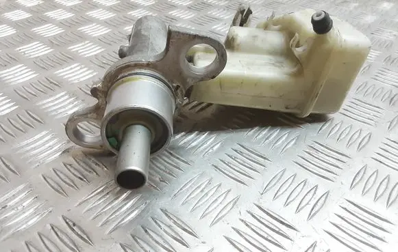 Opel Vectra C Master brake cylinder 320670692
