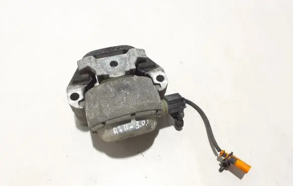 Audi A7 S7 4G Engine mount bracket 4G0199381LG