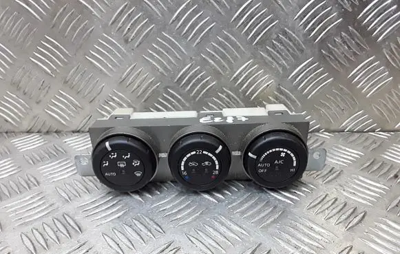 Nissan X-Trail T30 Climate control unit A0200049B01000