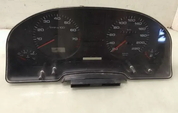 Audi 80 90 S2 B4 Speedometer (instrument cluster) 893919067