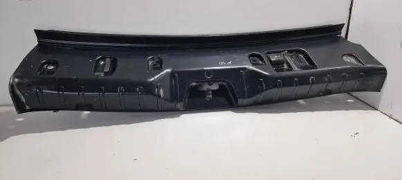 BMW 5 F10 F11 Tailgate/boot lid lock trim 7227535 9163190 18384510