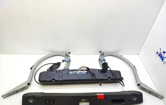 Mercedes-Benz E W212 Tailgate hydraulic set A2188200342 A2127501393