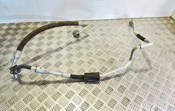 Volkswagen Fox Air conditioning (A/C) pipe/hose 6Q1820743F