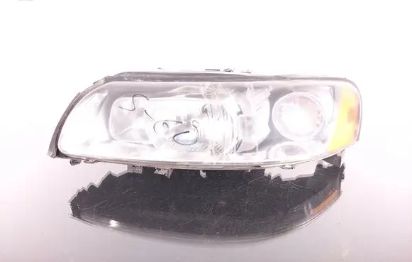Volvo S60 Headlight/headlamp 30698846 89900283